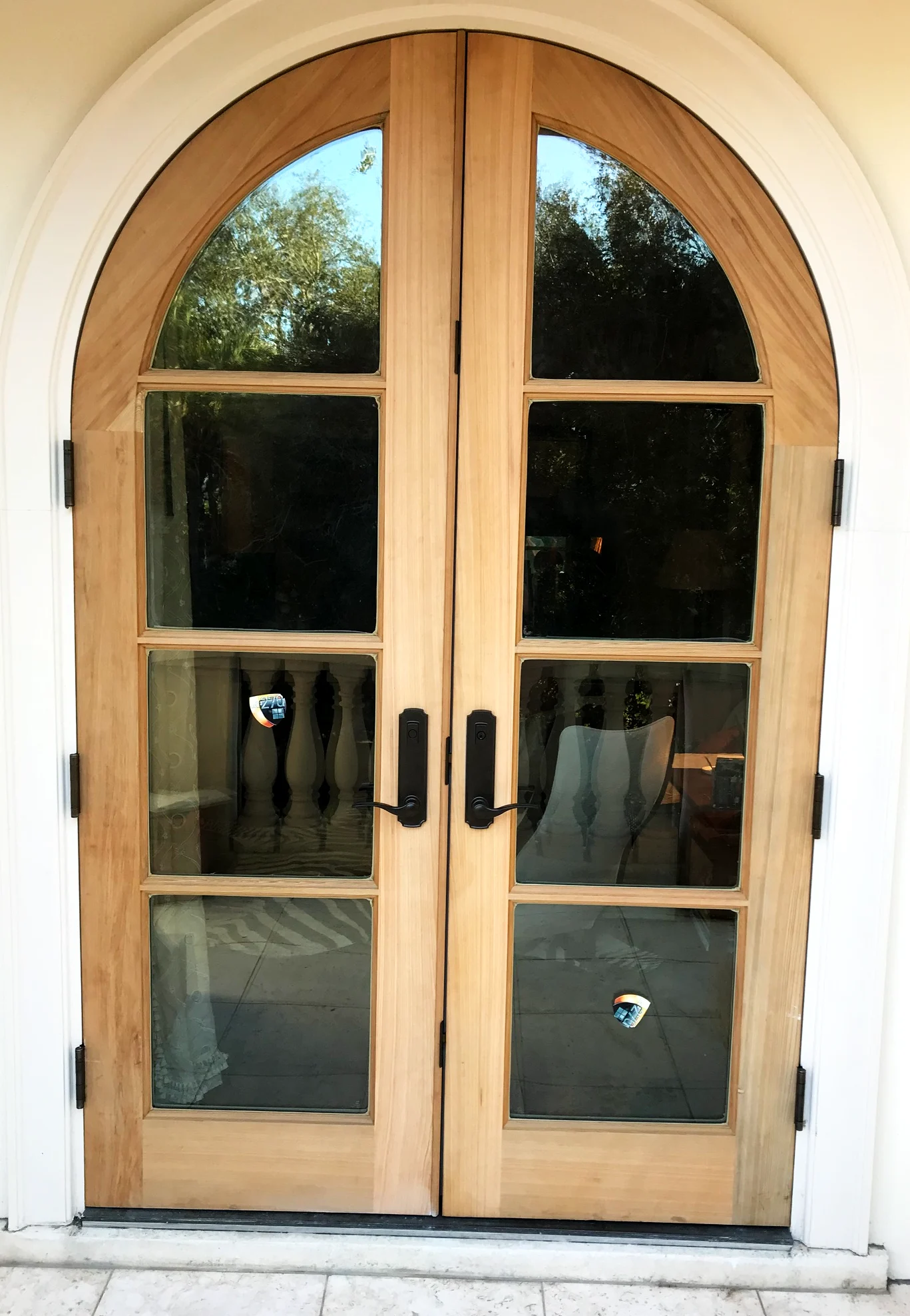 Arched wood double